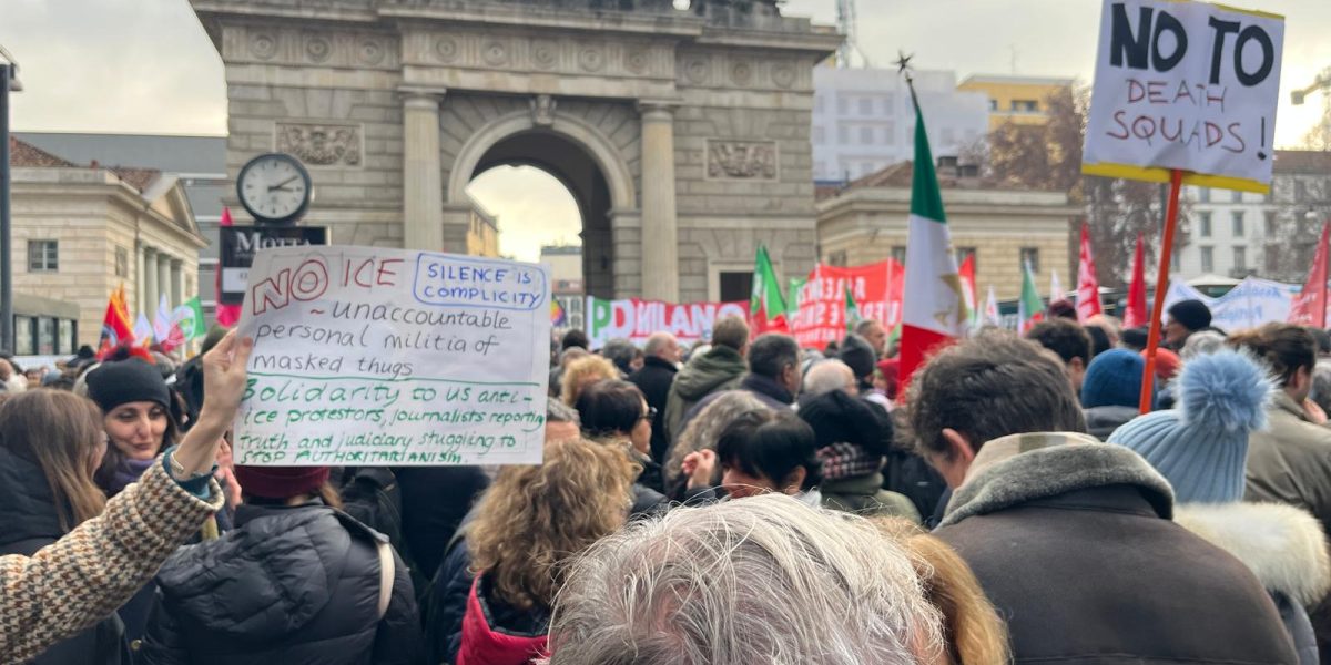 Naționaliștii europeni protestează la Milano, furioși pe migranți și Bruxelles