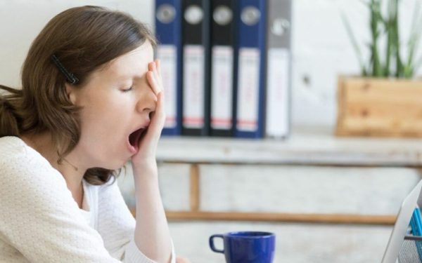 Bani grei pentru oboseală: O româncă de 37 de ani încasează 2700 de euro lunar