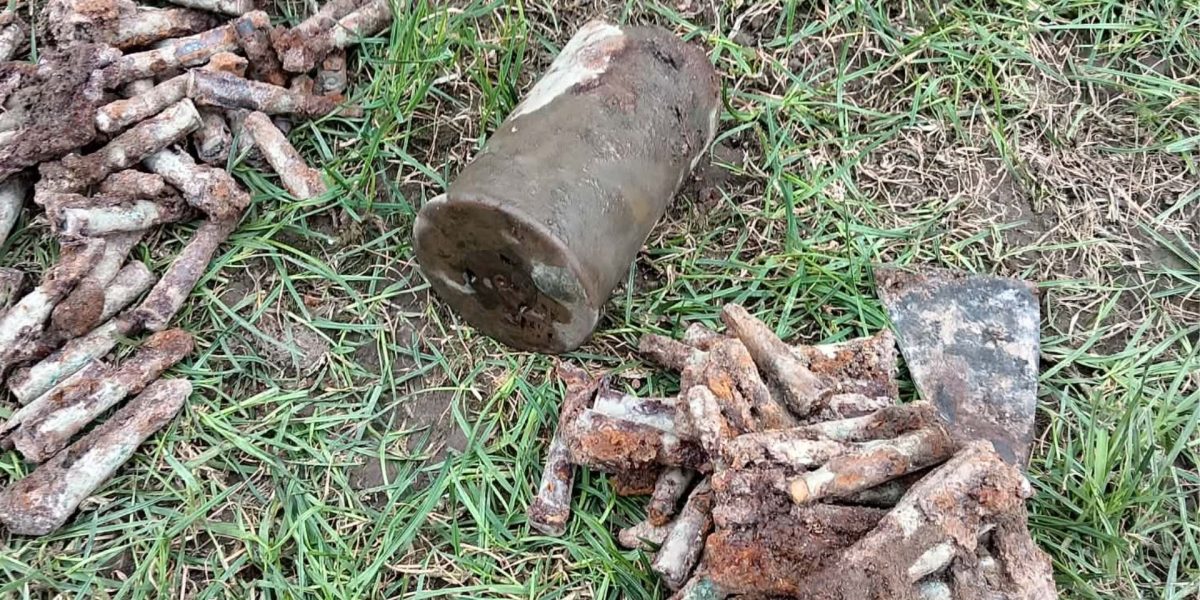 Harghita: Un localnic a dat peste muniții vechi. Ce faci dacă le găsești