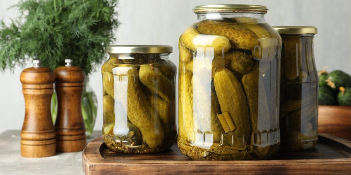 Murături: Oțet sau saramură? Care variantă e mai bună pentru sănătate