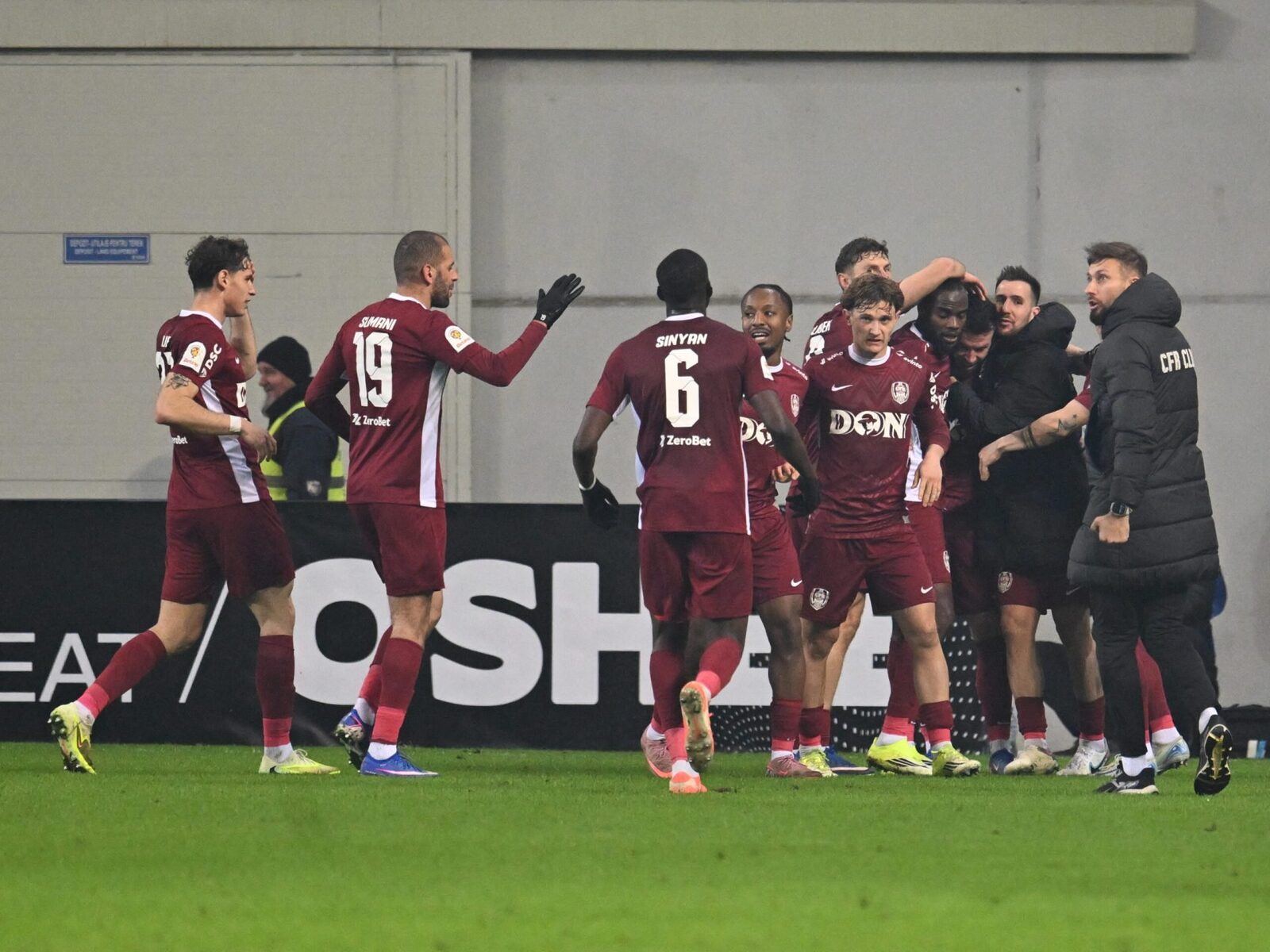 Varga, schimbare șoc la CFR Cluj: antrenor concediat pentru bani