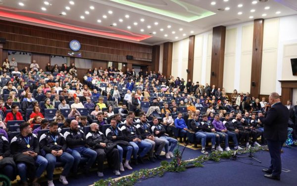 Universitatea din Timișoara mizează pe diaspora: „Școala românească e competitivă”