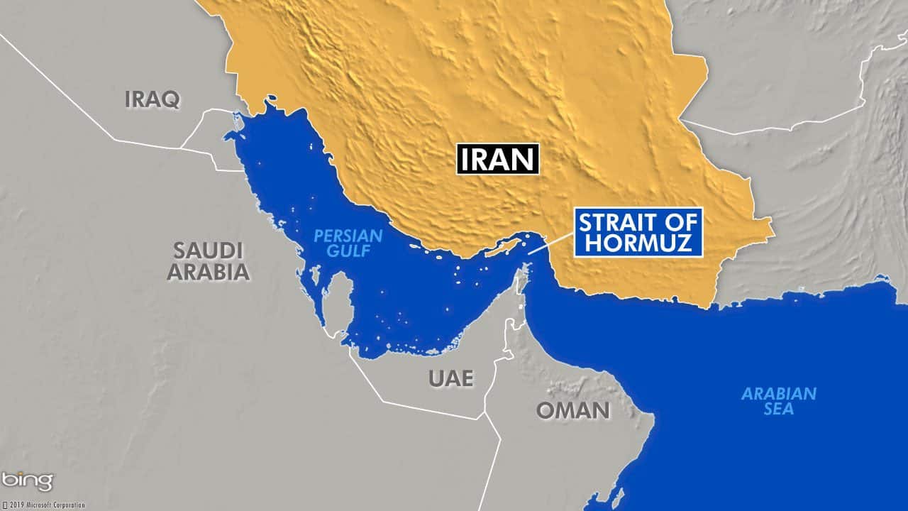 Marina SUA blochează Strâmtoarea Ormuz: Iranul eșuează, țițeiul Brent sare de 100$