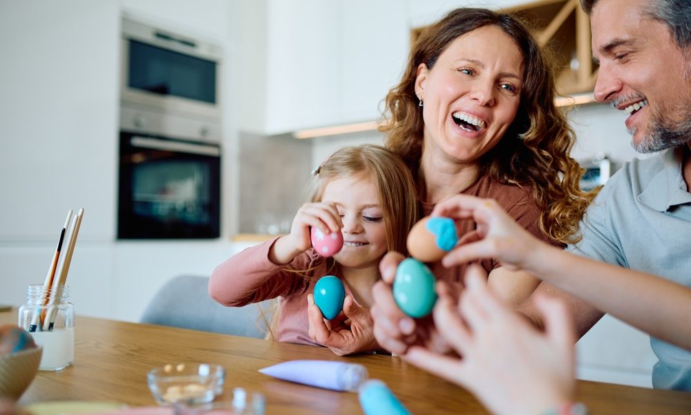 De ce ciocnim ouă de Paște: Ce ascunde tradiția unui gest simplu?