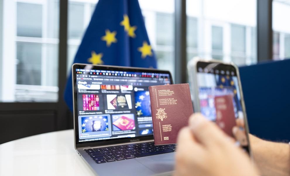 Portofelul digital european: Ce riscuri ascunde noua identitate electronică a UE?