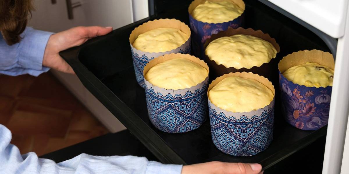 Cât timp se coace Pasca de Paște? Temperatura optimă, dezvăluită