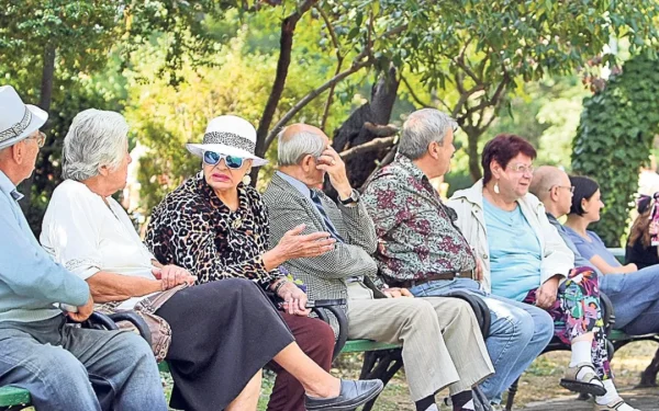 Pensionari, loviți de o nouă tăiere în 2026: 240 lei lunar pierduți