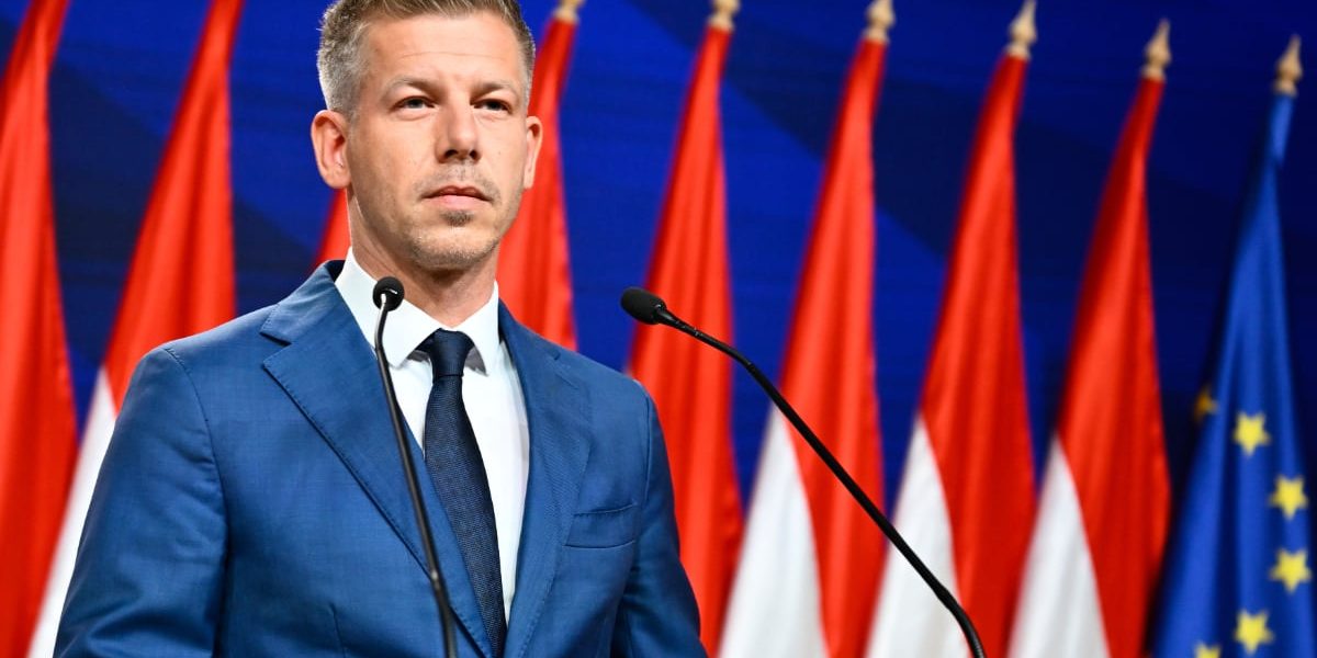 Magyar, asul de la Budapesta: Cum l-a învins pe Orban cu imaginea de familist