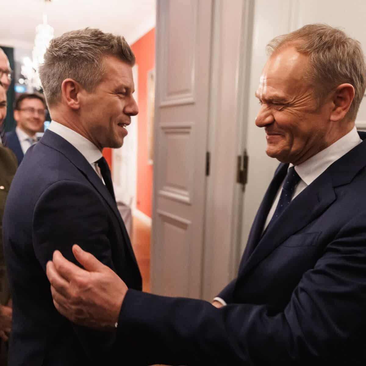 Magyar, prima vizită externă: Ungaria, mai aproape de Bruxelles și fonduri UE