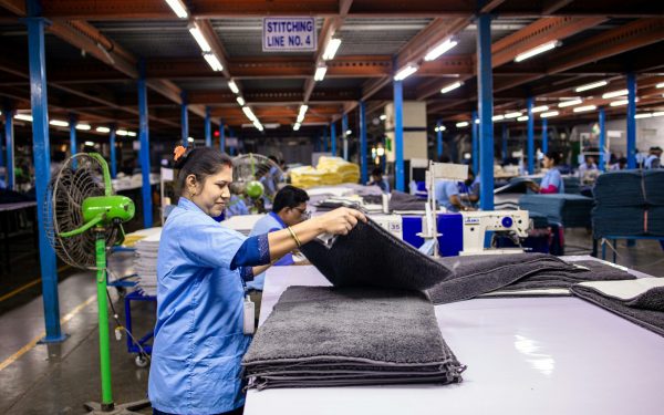 A NOUA: Aproape 180 de locuri de muncă libere în SEE