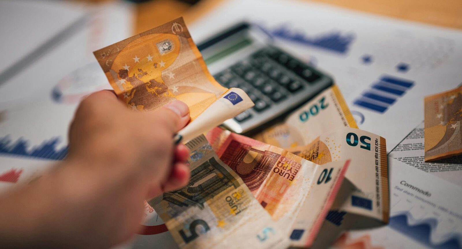 ESMA: Piețele financiare UE, în pericol major din 2026