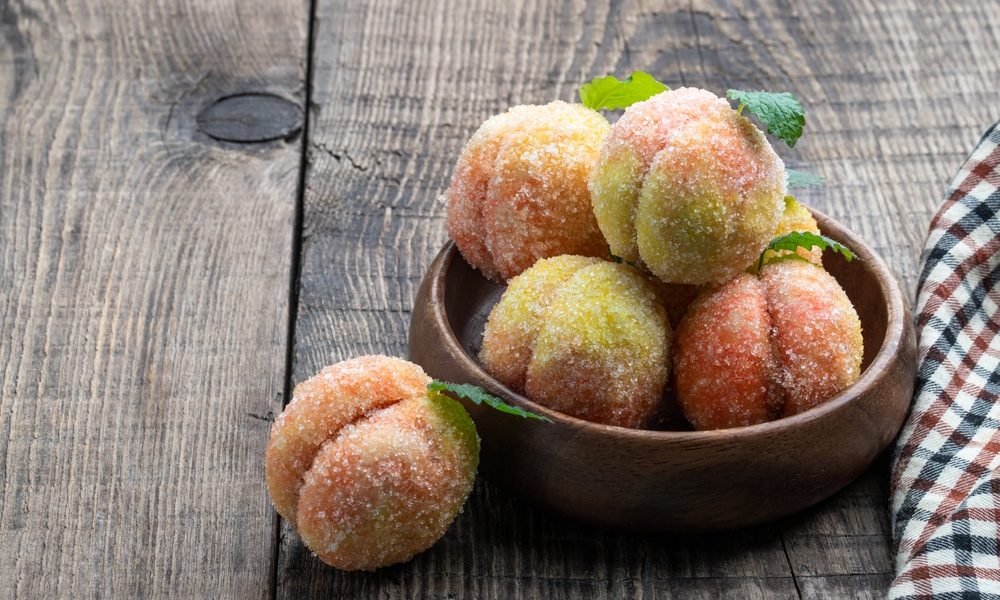 Piersici umplute: Gustul copilăriei revine pe masa ta