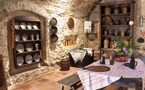 Cum serbau Paștele domnitorii români: Mărturiile străinilor despre curți