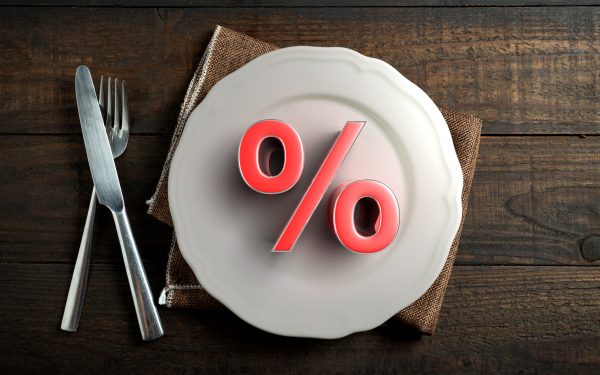 Inflația în România: Prețurile cresc cu 9,9%, combustibilii pun paie pe foc