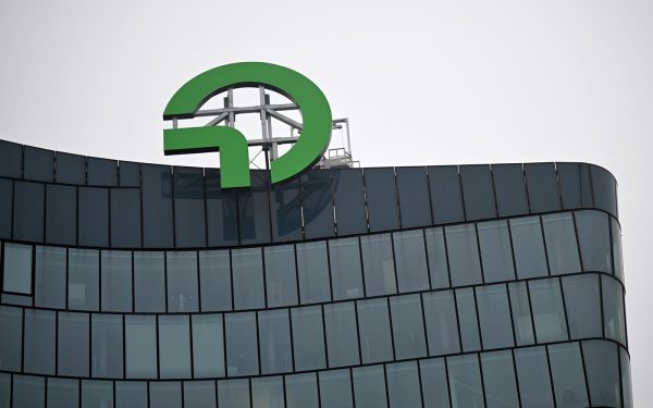 O femeie, șef-șefă la OMV: E istorie, după ani de dominație masculină!