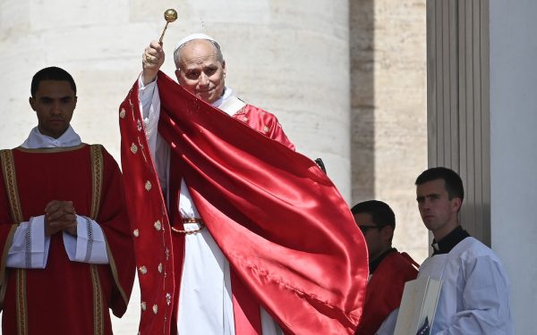 Trump, atac dur la adresa Papei: E slab în politică externă, îl preferă pe „MAGA” Louis