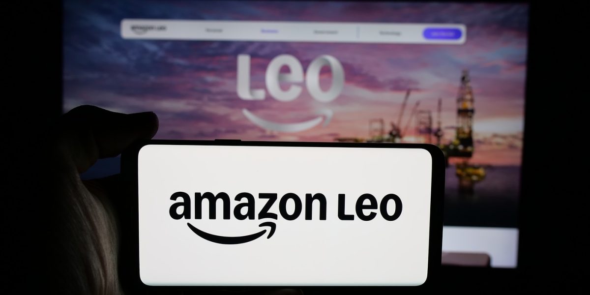 Când va intra Amazon pe piața internetului prin satelit