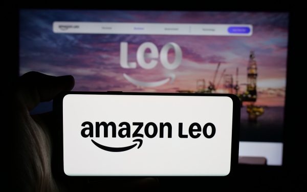 Când va intra Amazon pe piața internetului prin satelit