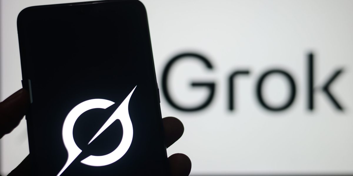 Apple, ultimatum pentru xAI: Grok, dat afară din App Store