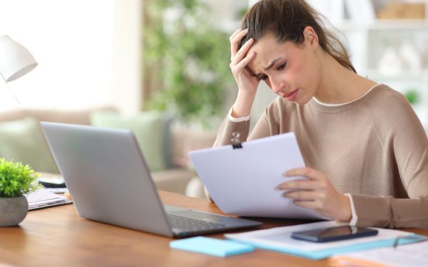 Criză pentru firmele mici: Statul, datornic. Falimente pe bandă rulantă