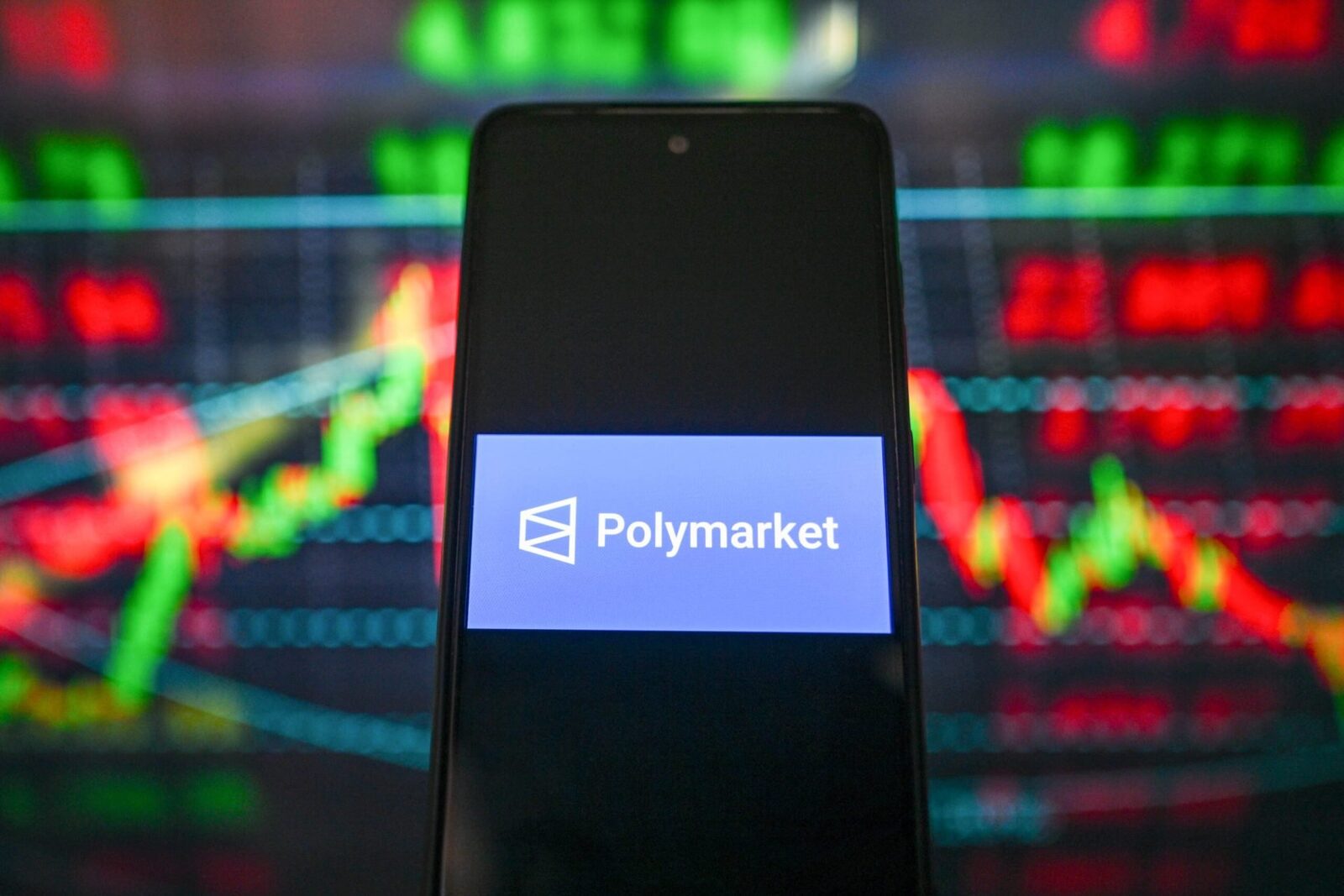 Pariuri de milioane pe război: Jucătorii Polymarket sfida direct The Guardian