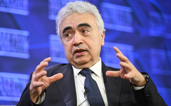 Europa, combustibil pentru avioane: AIE avertizează, stocuri pentru șase săptămâni