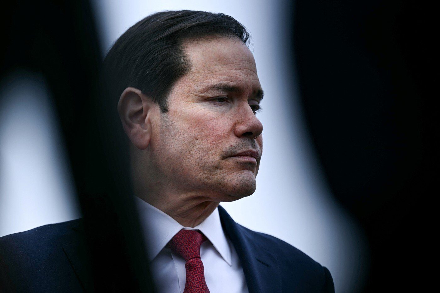 Secretarul de stat al SUA, Marco Rubio, a mulțumit României pentru sprijinul oferit în operațiunile americane privind securitatea în Orientul Mijlociu, în cadrul unei convorbiri telefonice avute joi cu ministrul român de Externe, Oana Țoiu