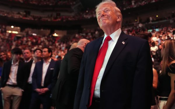Cum au făcut MULȚI milioane: Pariuri pe deciziile lui Donald Trump
