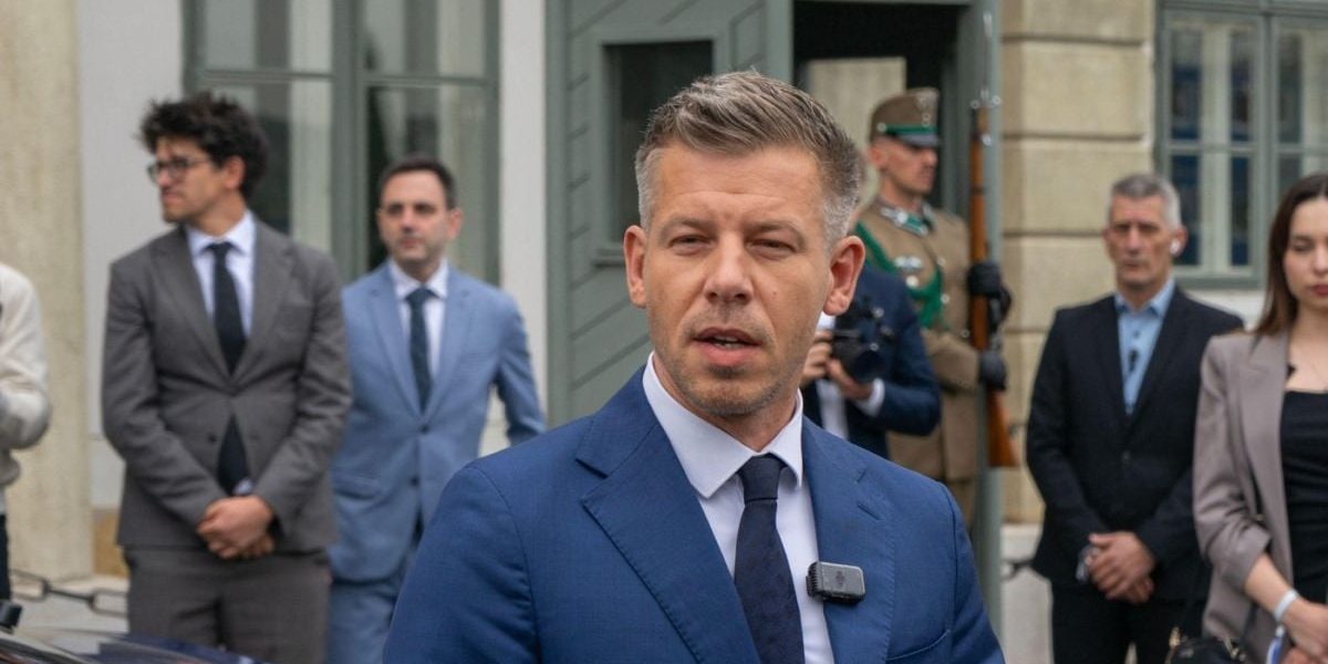 Peter Magyar, văzut de Orban pe balcon: „Ca-n filme” la Palatul Prezidențial