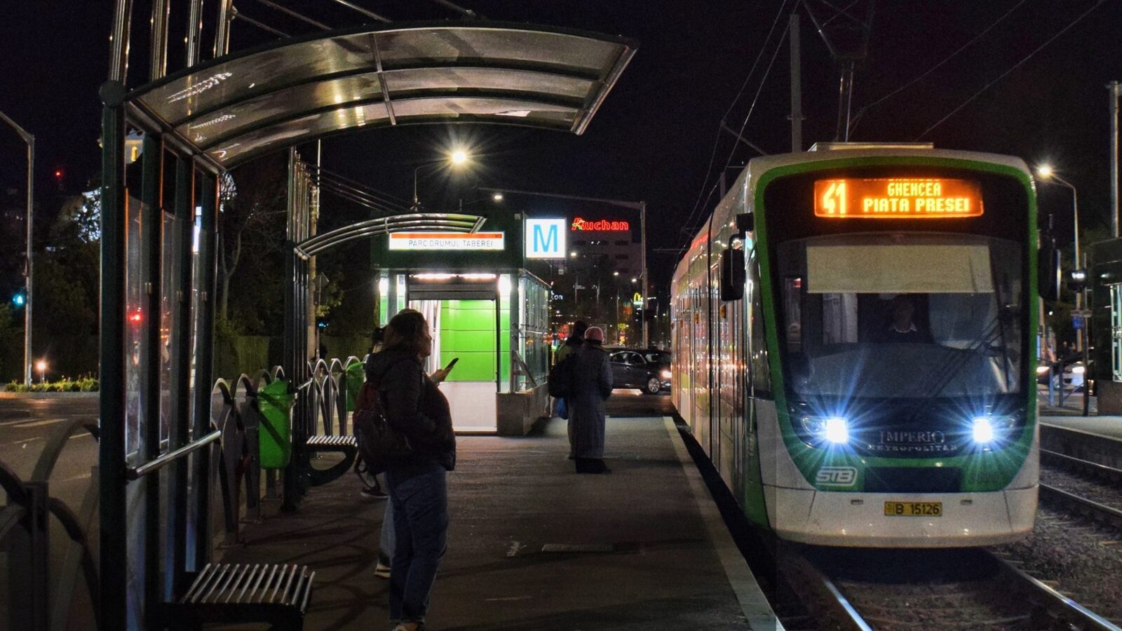 STB: Programul transportului public în București de Paște 2026 Societatea de Transport București (STB) a anunțat programul mijloacelor de transport de suprafață pentru perioada sărbătorilor pascale din 2026