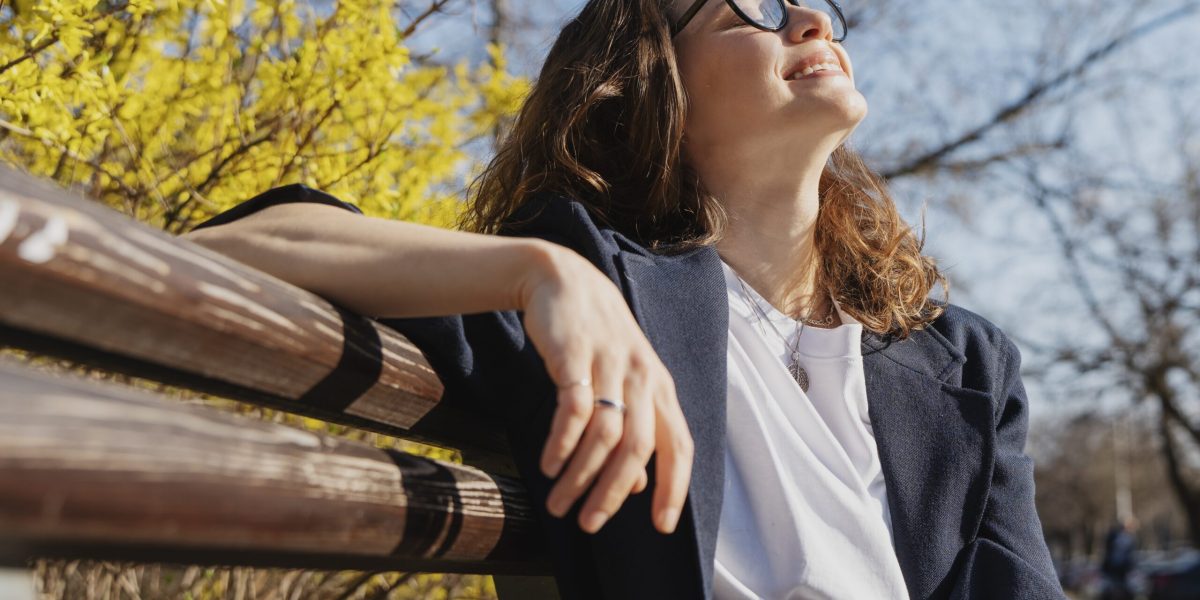 Cum ne păcălesc primele raze de Soare: Află ce riscuri ascund