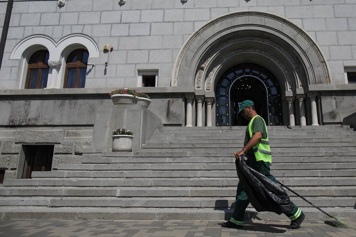 Curtea de Conturi descoperă prejudiciu de aproape 18.000 de euro în Sectorul 1