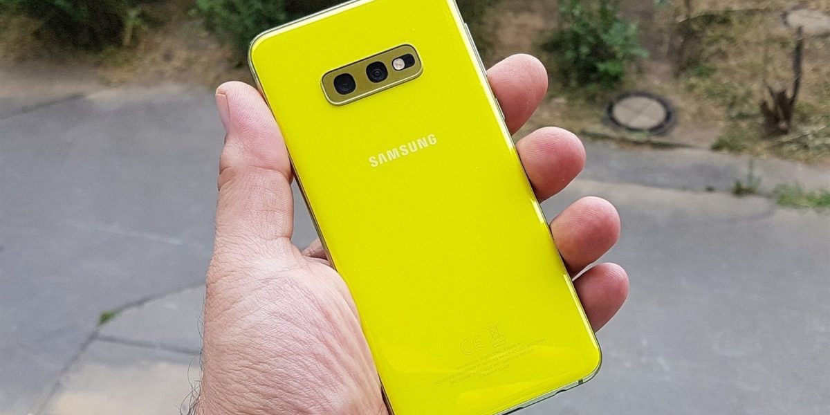 Samsung abandonează telefoanele mici: Explicațiile unui reprezentant