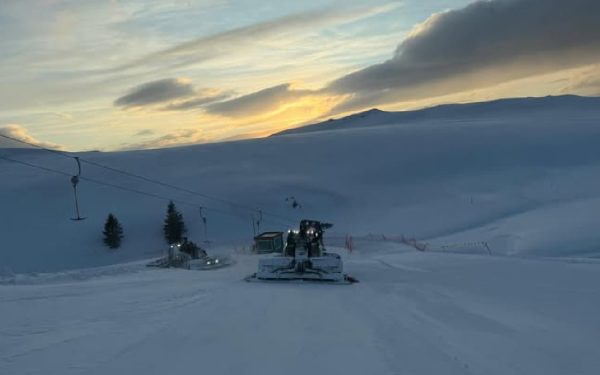 Paște pe pârtie: Sinaia, Rânca și Predeal atrag schiori în vacanța de primăvară