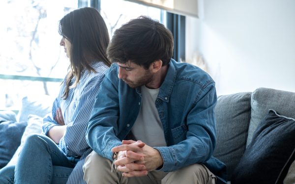 Semnele FINALE: Ce trădează o relație pe ducă