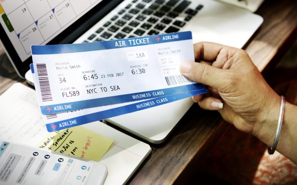 Bilete de avion mai ieftine în 2026: Trucuri noi ca să zbori ieftin