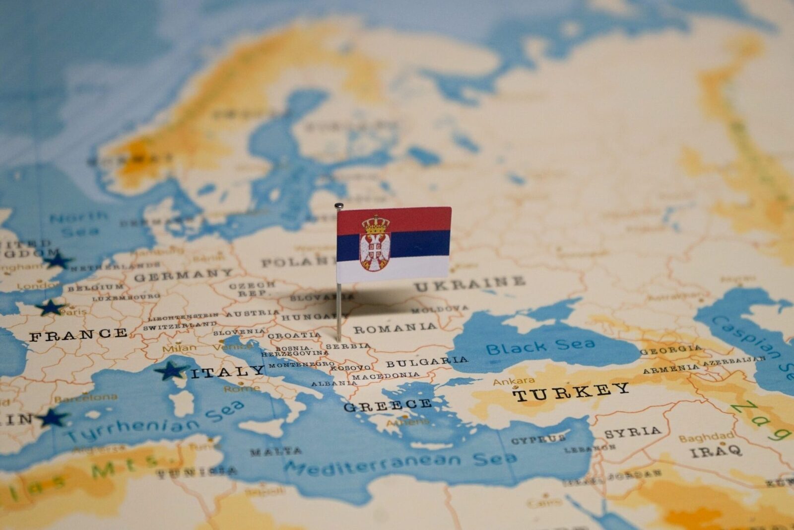 Vecină cu România, în pericol să piardă 1,5 miliarde € de la UE