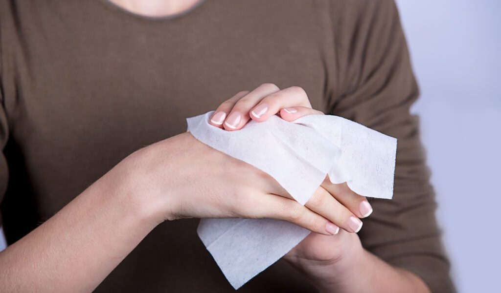 Șervețelele ucigașe: 6 morți și zeci de infectări în Europa din cauza contaminării