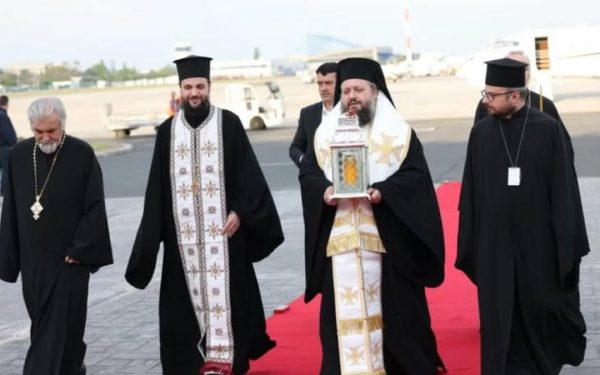 Lumina Sfântă de la Ierusalim a ajuns în România: Bucurie și viață pentru credincioși
