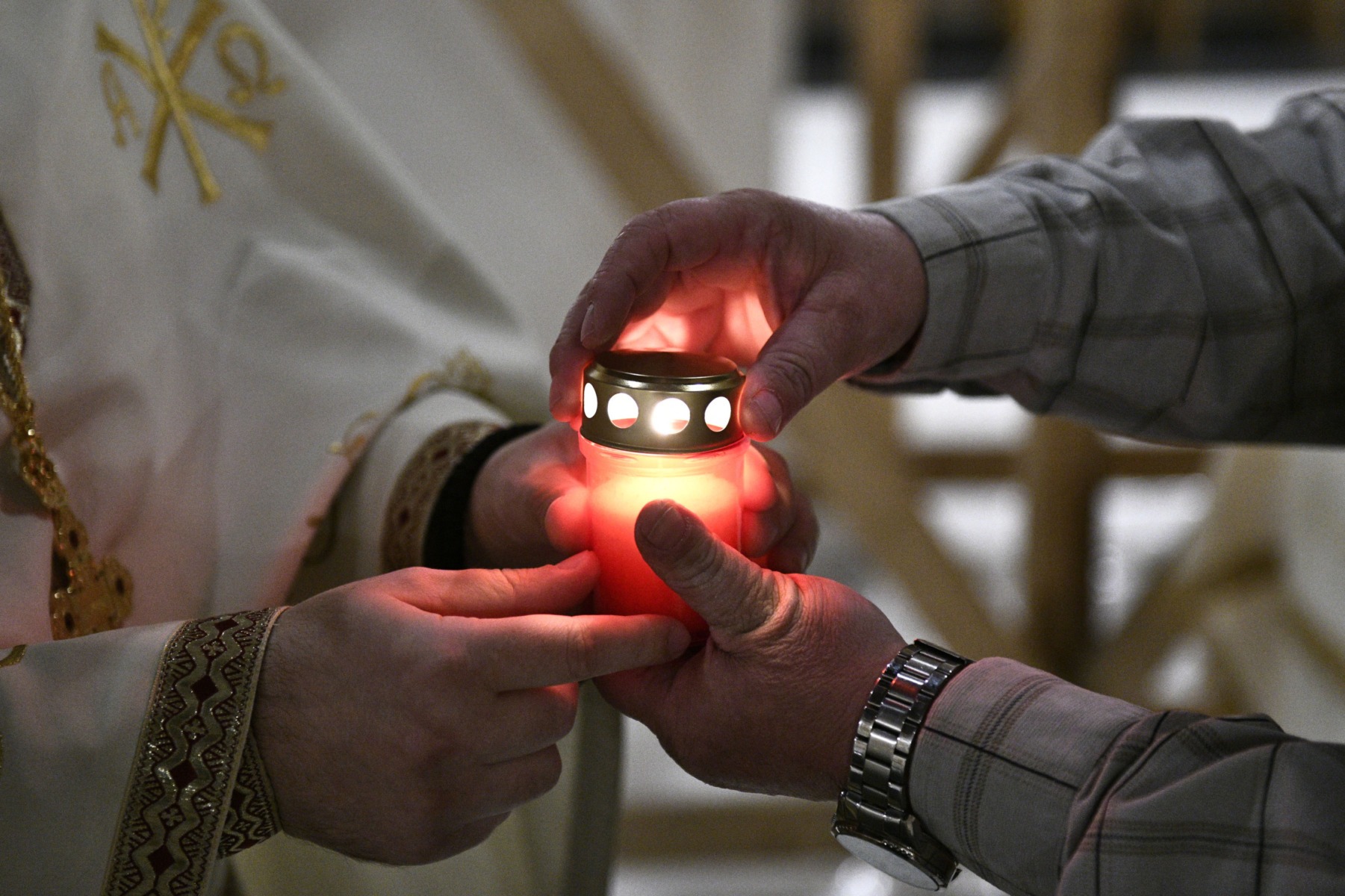 Sondaj G4Media: Paștele, sărbătorit la aceeași dată de Ortodocși și Catolici