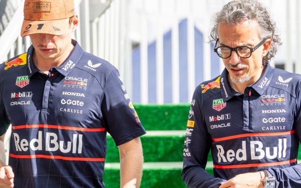 Red Bull, obligată să ia un pilot-vedetă de la rivali după plecarea lui Lambiase