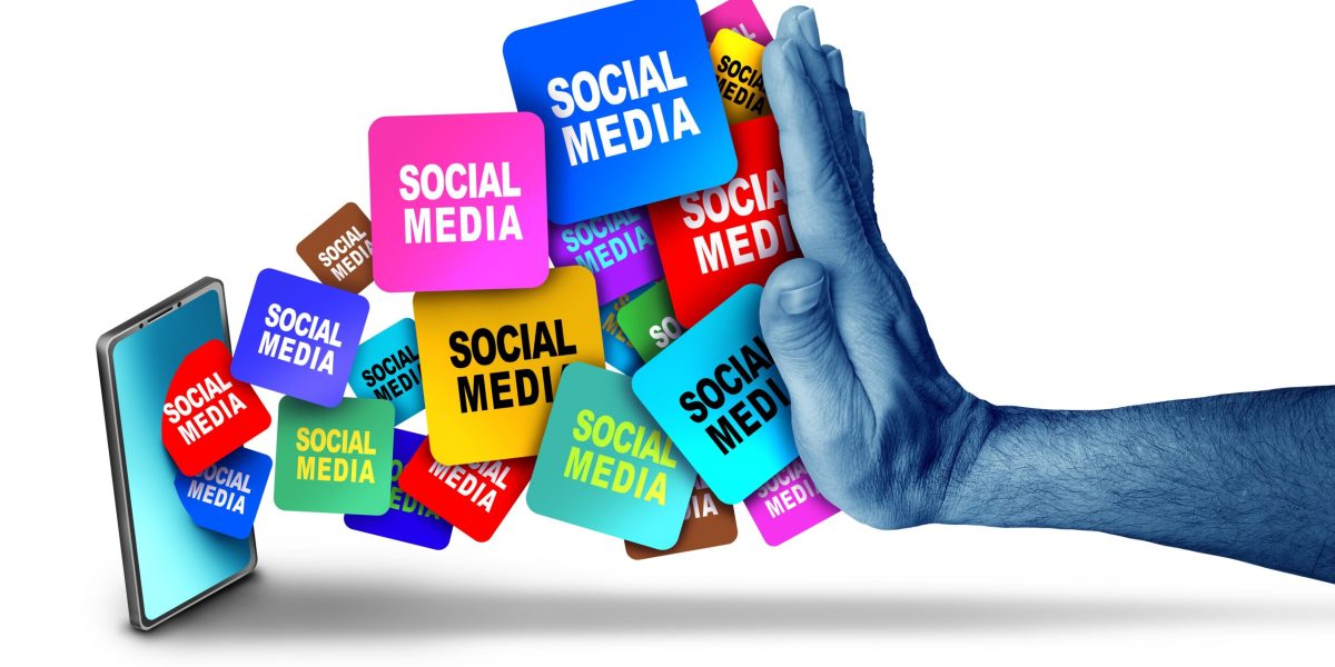 Utilizatorii social media, tot mai pasivi: Ce schimbă comportamentul online?