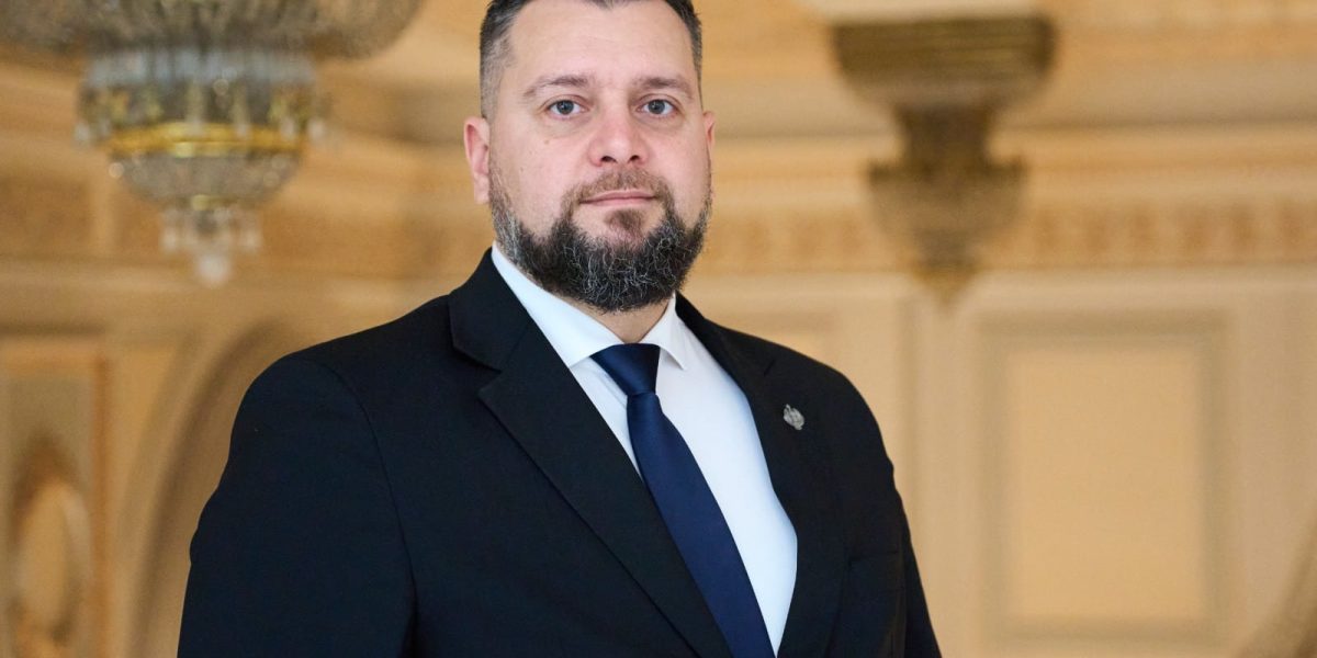 CĂRBUNELE, CONDAMNAT LA FRIG? Bruxelles DICTEAZĂ distrugerea sistemului energetic al României