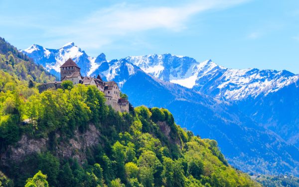 Țara europeană subestimată: Peisaje incredibile și castele de poveste