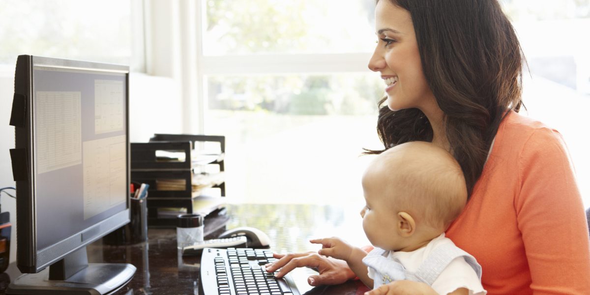 Bani pentru mame: Cine primește stimulentul de inserție