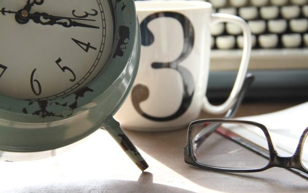 Ce faci când te trezești dimineața devreme: Ghidul util