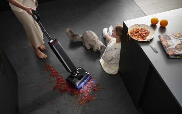 De la simplu gadget la sistem inteligent de curățenie, revoluția e-n casă