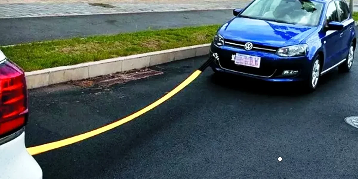 Tractarea auto în 2026: ce reguli aduc amenzi de 4.000+ lei în România?