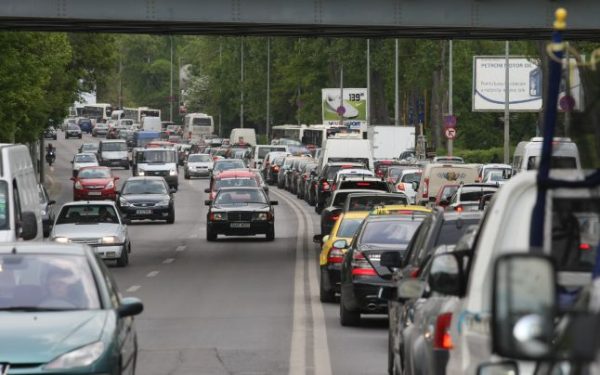 Blocaj infernal pe DN1: Cozi uriașe spre București, zona Predeal, atenție la rute ocolitoare!