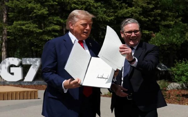 Starmer, sătul de Trump și Putin: Prețuri la energie, date peste cap